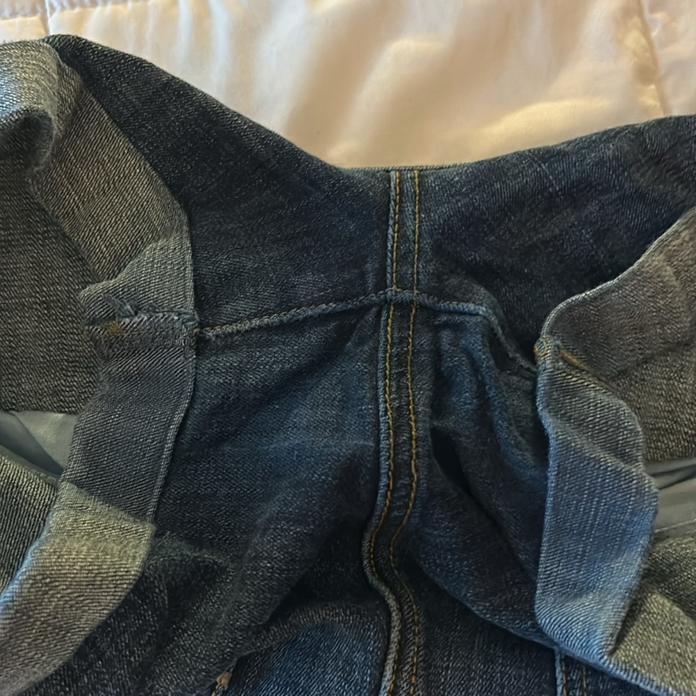Super Stretch Midi Jean Shorts - Picture 5 of 6